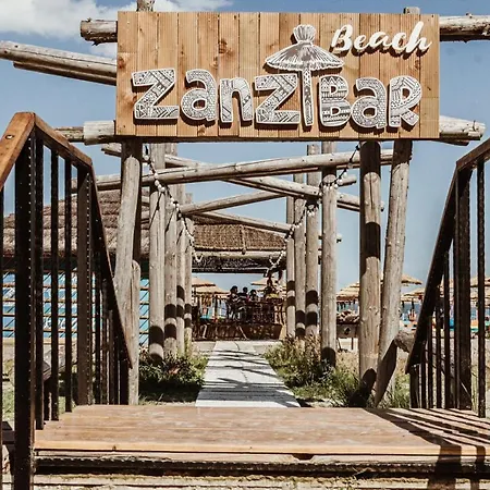 Cazare Mamaia Nord! Alezzi Beach Resort Apartament